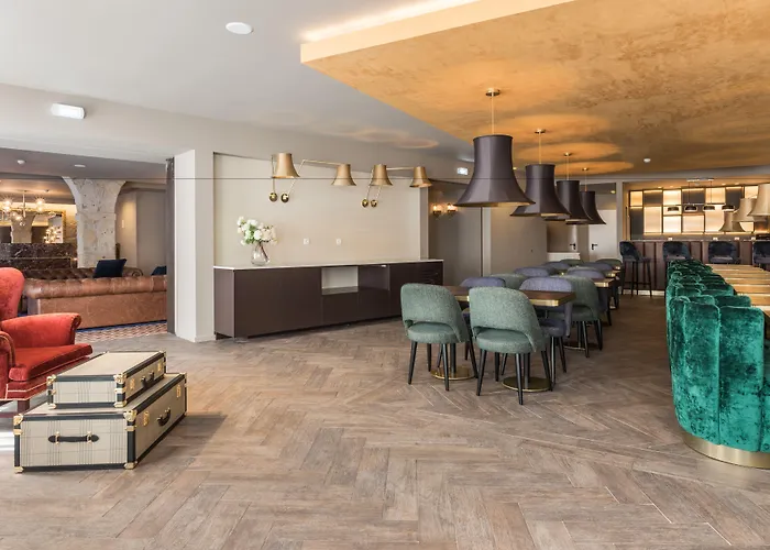 Exe Almada Porto Hotel